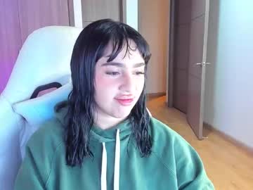 Annie_Snow_ November 25, 2025