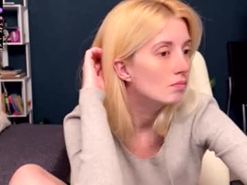Super_Peach_Stream November 28, 2025