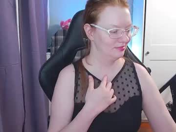 Lady_Inari November 28, 2025