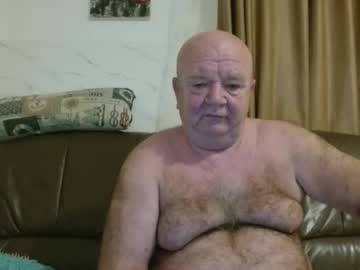 Fullballs6 December 01, 2025