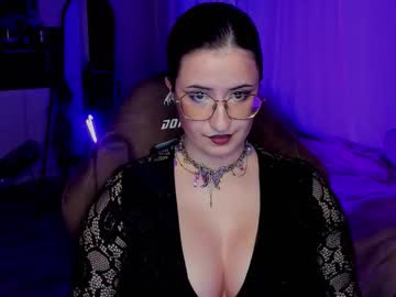 Annalluring December 01, 2025