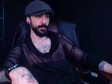 Axelcolton December 04, 2025