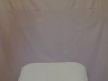 Wetkristyhorny December 04, 2025