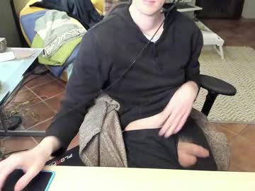 Loomie December 04, 2025