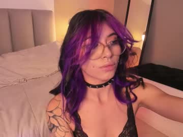 Violetta_Nur December 06, 2025