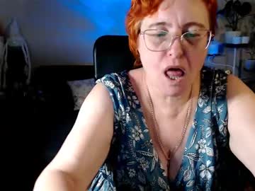Joannaandneighbour December 06, 2025