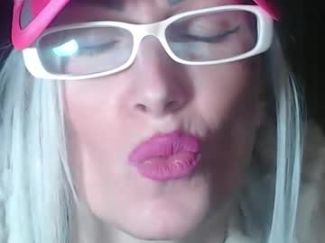 Sexyeni December 08, 2025