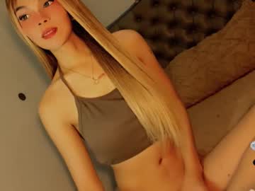 Bella_Tara December 14, 2025