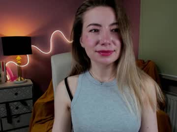 Mia_Luxx92 December 17, 2025