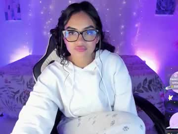 Riana_Kean December 22, 2025