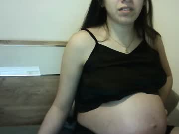 Ahotkitty18 December 24, 2025