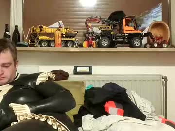 Latexmaid69 January 01, 2026