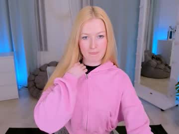 Laly_Peach January 19, 2026