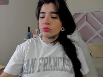 Emilayton_ February 04, 2026
