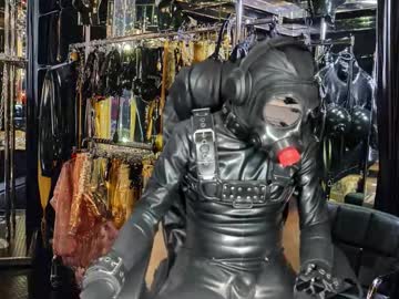 Latexlover202 February 07, 2026