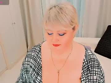 Huge_Booobs April 01, 2026