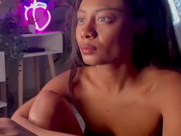 Ana_Peachy_ April 05, 2026