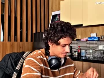 Orlando__Bloom April 09, 2026
