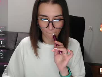 Elina_Posh April 14, 2026