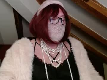 Fursdany April 25, 2026
